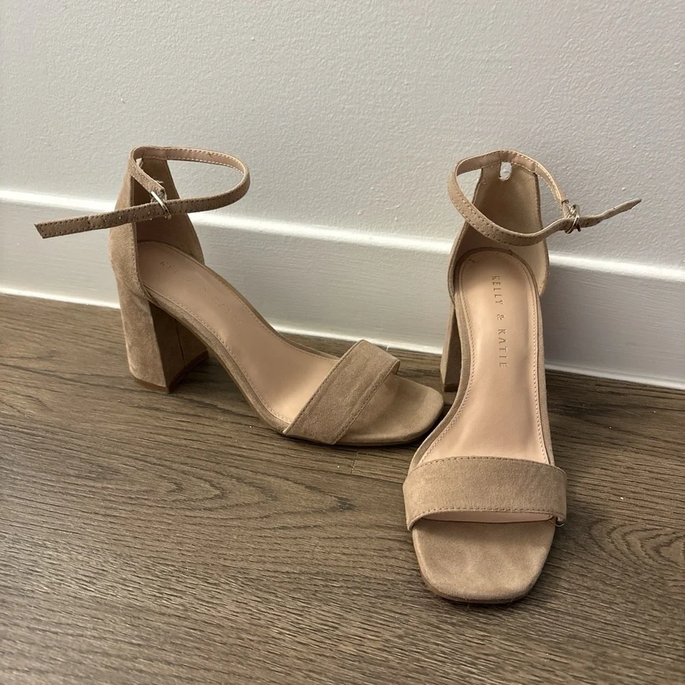 Kelly & Katie Taupe Suede Open Square Toe Heel Size 7 - Picture 2 of 7